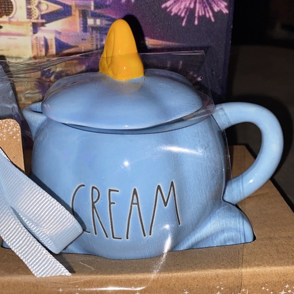 Rae Dunn Princess Cinderella sugar and cream set - Picture 3 of 5